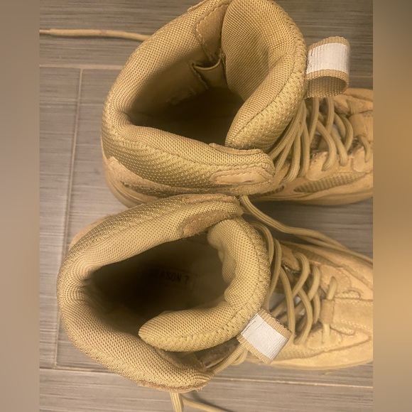 YEEZY boots for sale! Size: 7 from the Season 7 collection - Picture 2 of 4